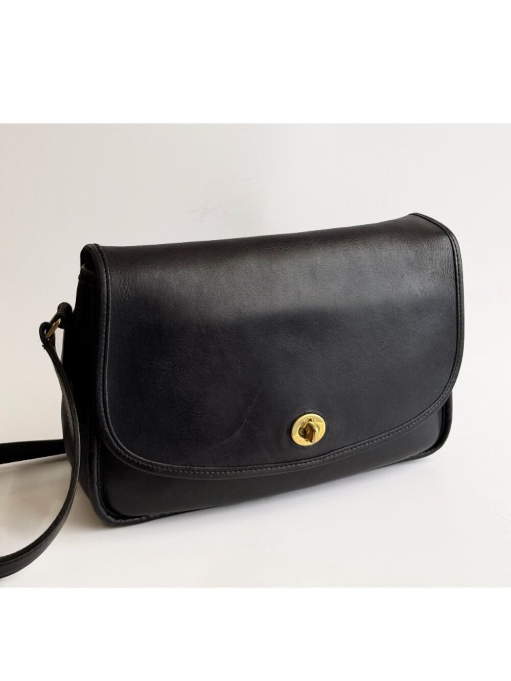 Vintage Coach 9790 City Bag Black Leather USA Crossbody 1994